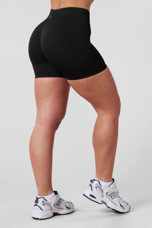 W128 LEGACY SEAMLESS SHORTS SPRING 25