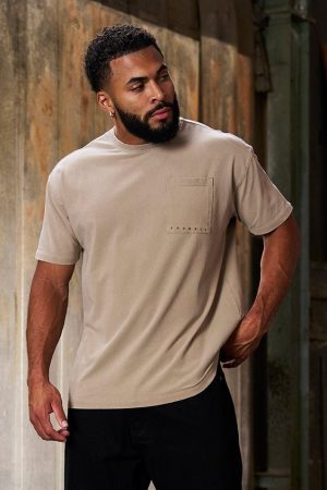 4035 – TAILORED POCKET TEES
