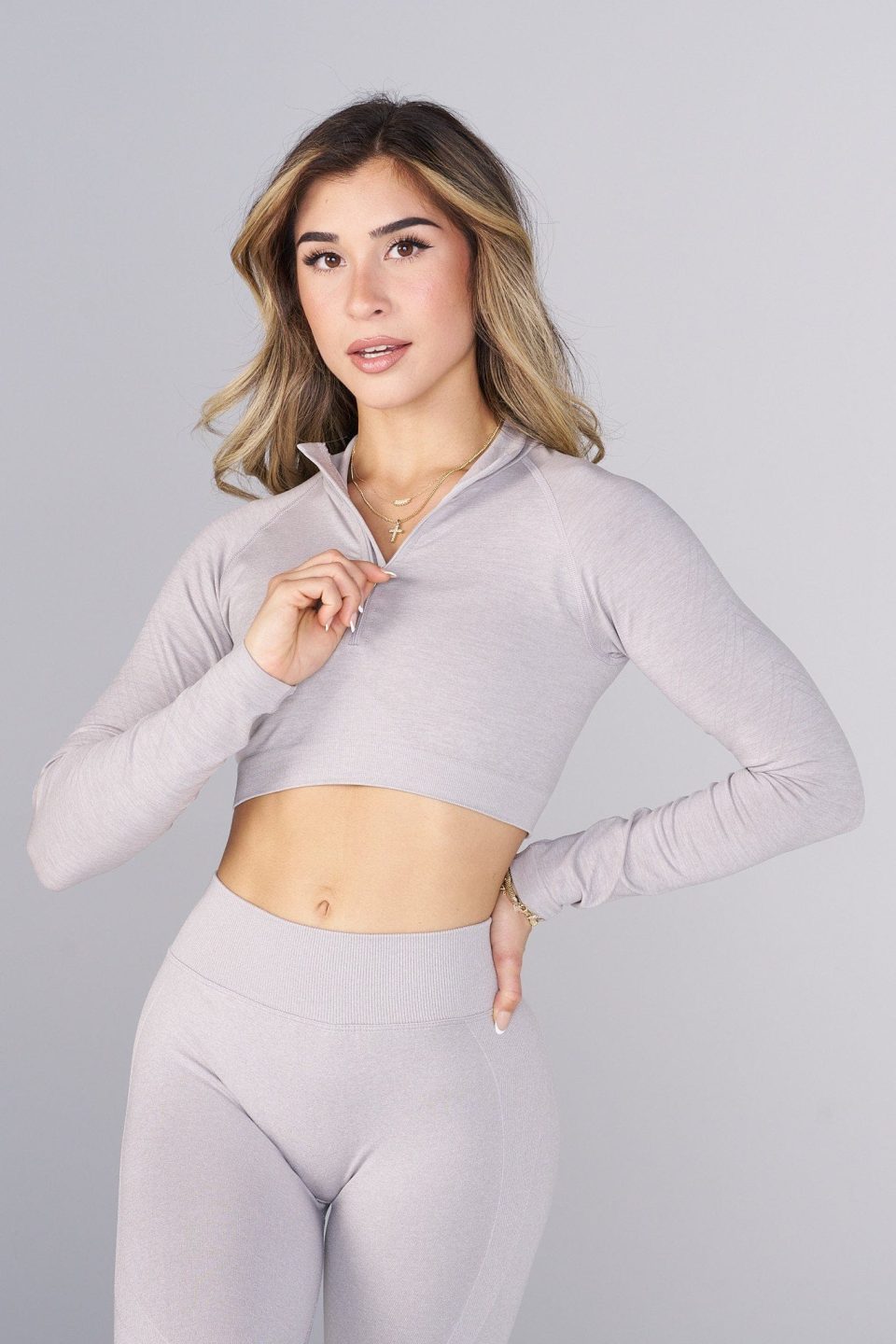 W543 CORE HOURGLASS QUARTER ZIP