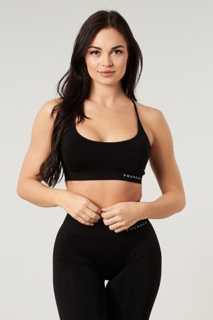 W329 – CORE SEAMLESS SCOOP NECK BRA