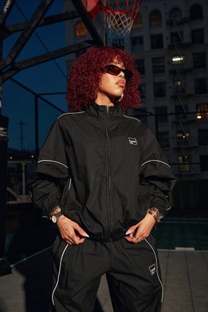 W561 FLASH WINDBREAKER