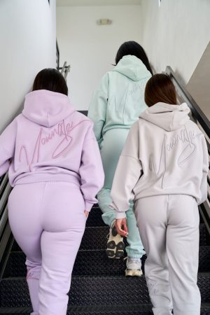 W546 SIGNATURE HOODIE