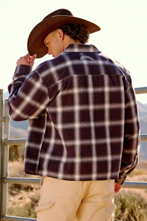 8005 – LAYERED FLANNELS