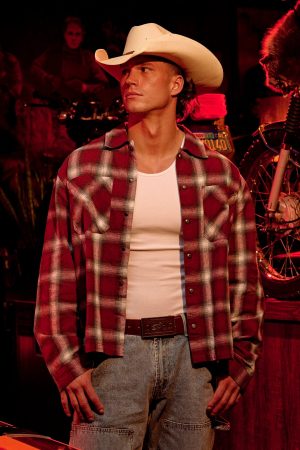 8005 – LAYERED FLANNELS