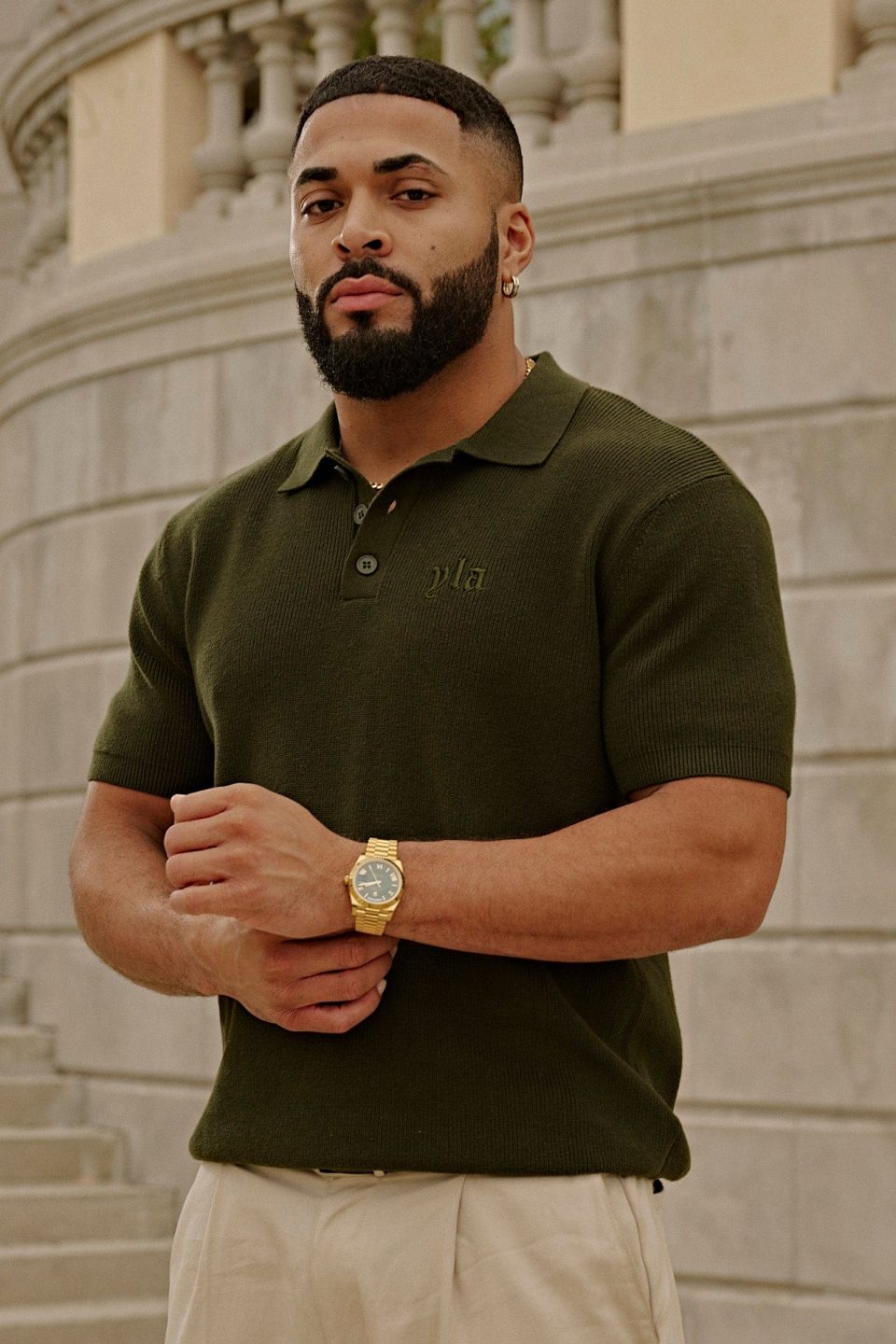 4136 - KNITTED DRESSY POLOS