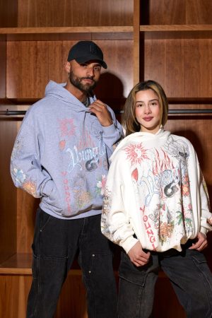 W562 SCRIBBLE HOODIE