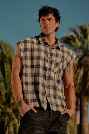 3025 – CUT-OFF FLANNELS