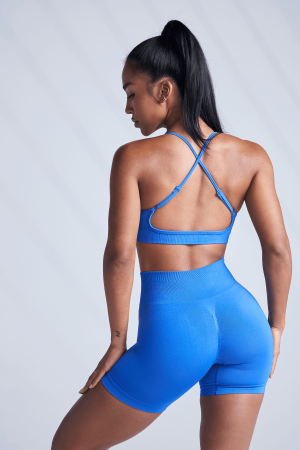 W327 – CORE SEAMLESS SPORTS BRA